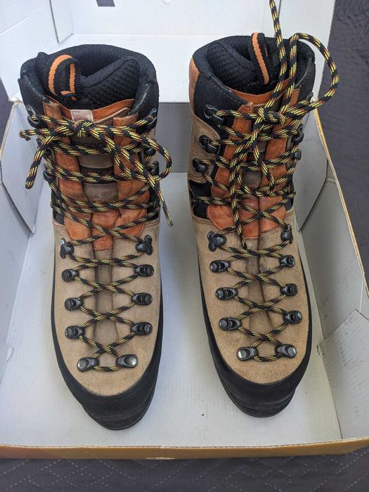 Bocanci de iarna tehnici Lowa Silberhorn GTX