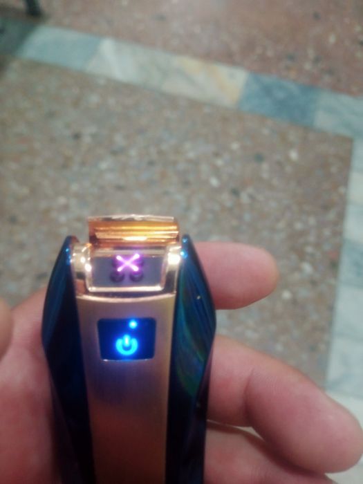 Зажигалка сенсорная продам срочно нужны деньги