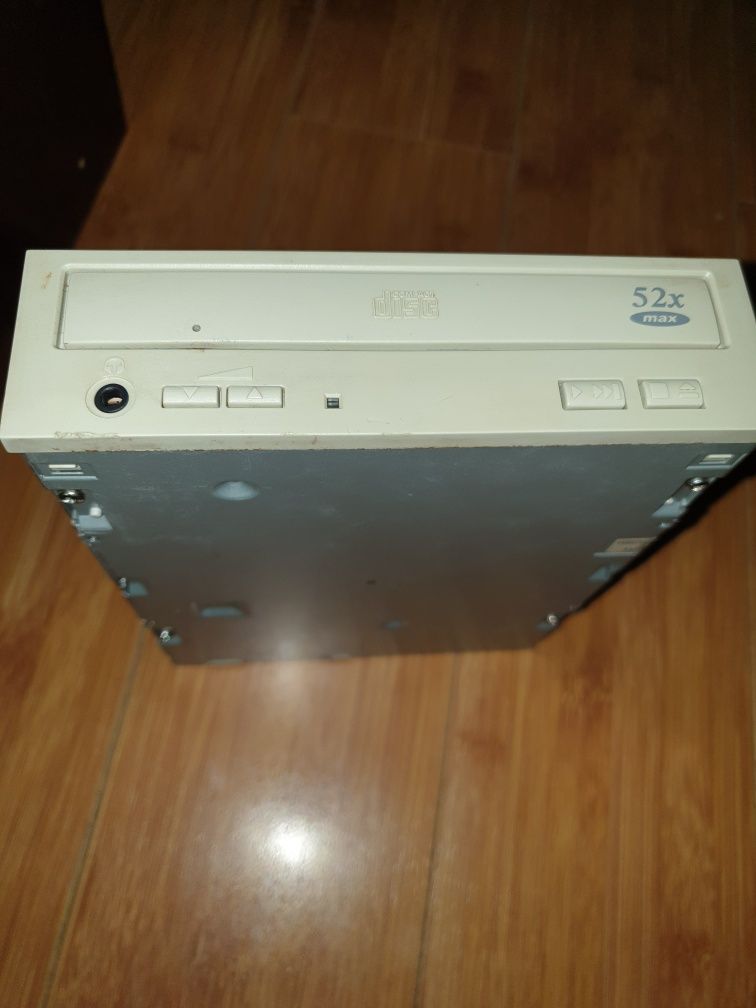 Cd-Rom BENQ 652A-603 52X