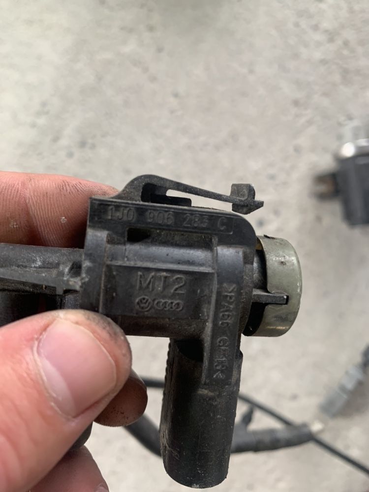 Senzori:Convertor presiune(supapa),supapa vacum turbo pt audi a6 c6 4f