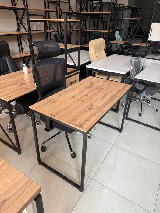 Ofis uchun zamonaviy stol mebel parta