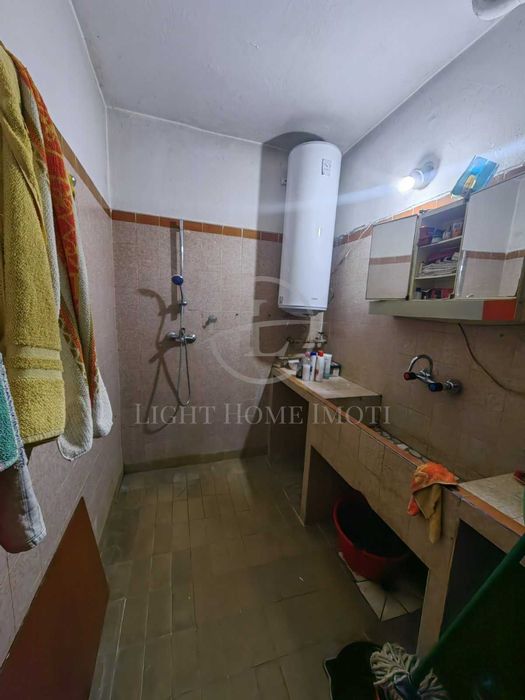 Продава се Тристаен апартамент в Пловдив, Кючук Париж - 92 кв.м за 1327 €/кв.м - Снимка #6