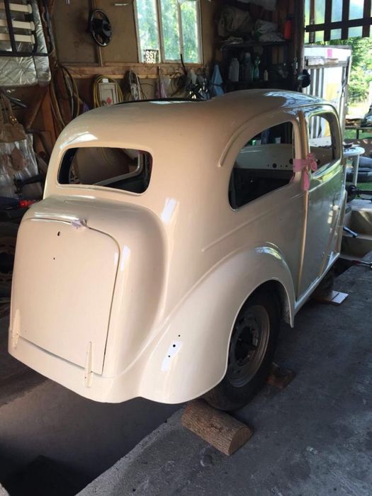 Vand sau schimb Ford Popular - masina de epoca