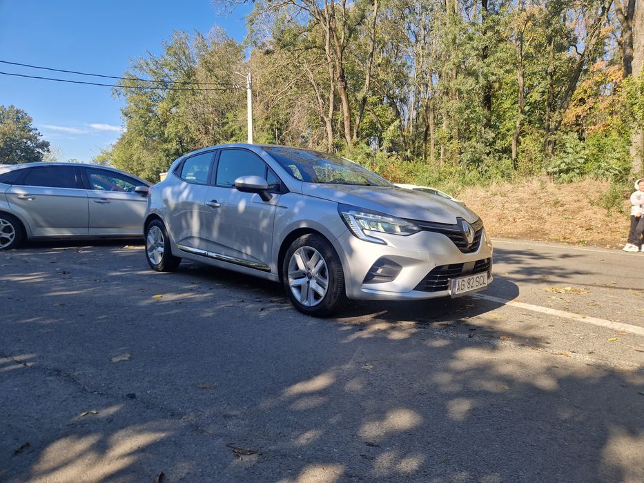 Vând Renault clio
