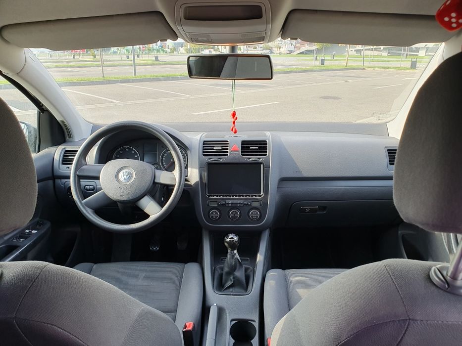 Volkswagen golf 5 1.6 benzin