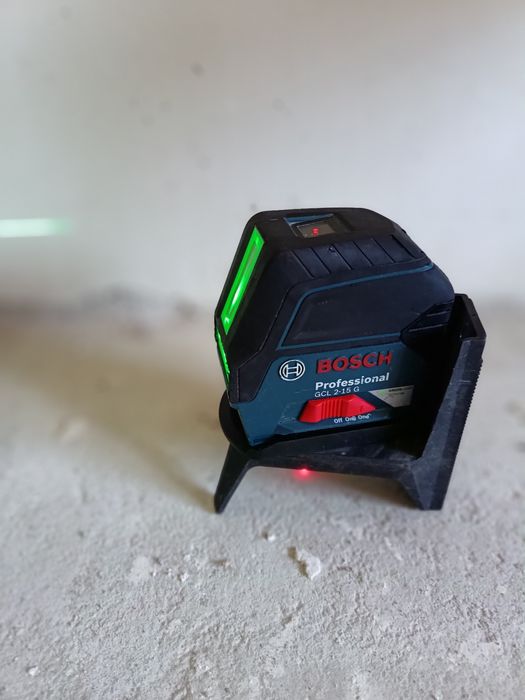 Laser Bosch GCL 2-15 g profesional lini verzi