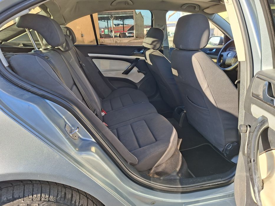 Skoda Octavia 2 an 2004 motor 1.9 tdi