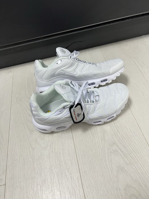 Nike tn albi 44.
