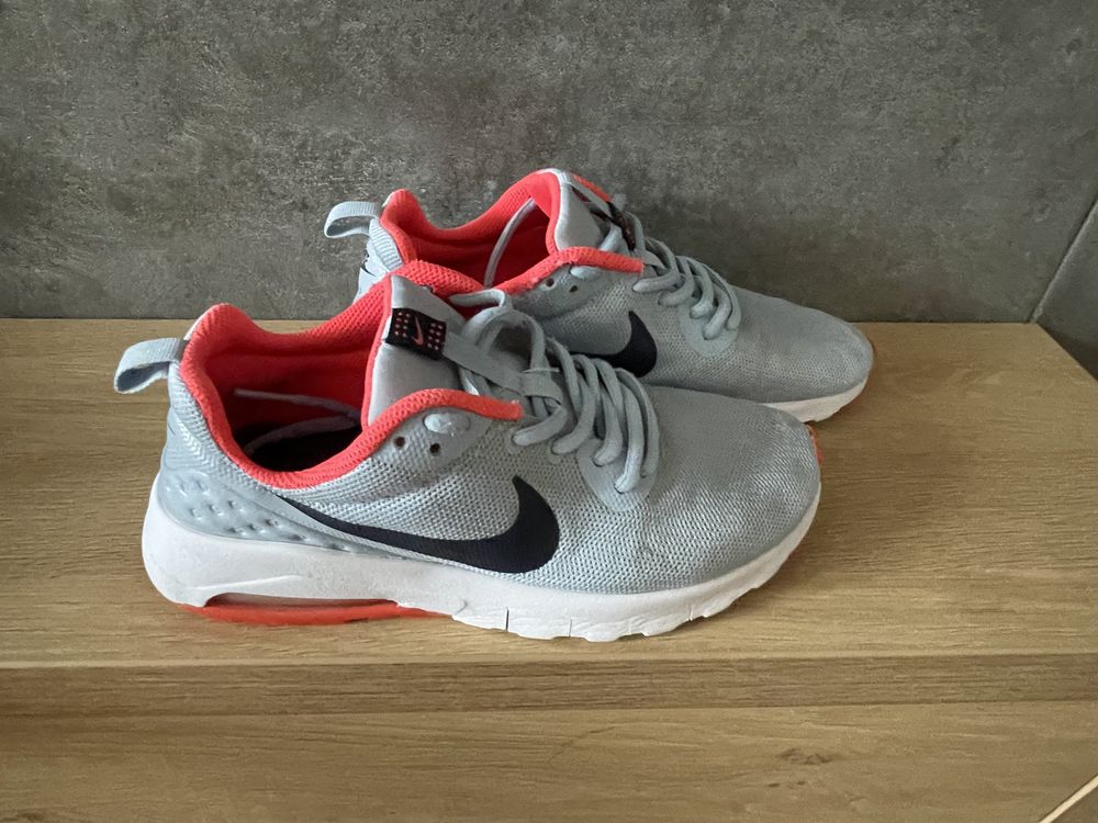 Дамски маратонки Nike AirMax 36н