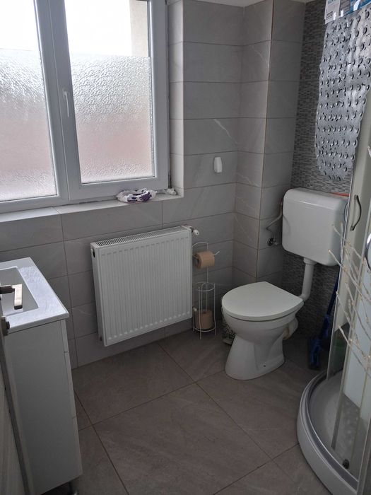 Casa de inchiriat, se accepta animale de companie.