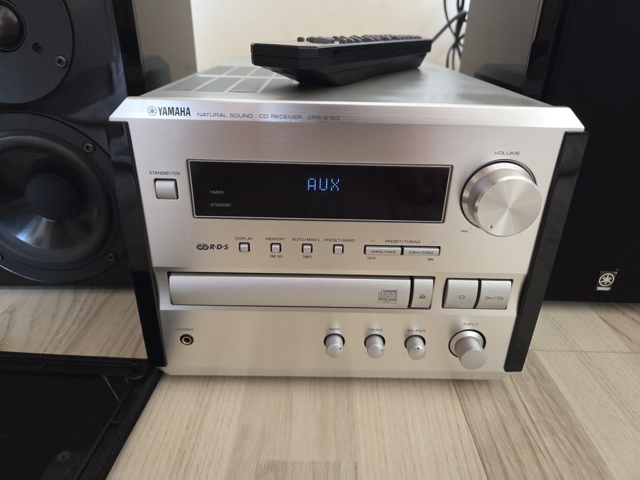 Sistem Audio Yamaha Natural Sound CRX-E150 cu 2 Boxe NX-E300 Studio.