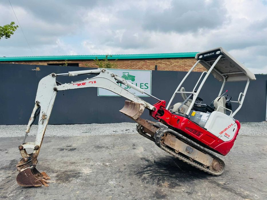 Miniexcavator Takeuchi TB216