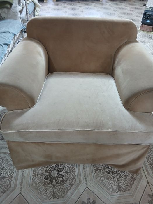 Продам диваны   срочно место занимают