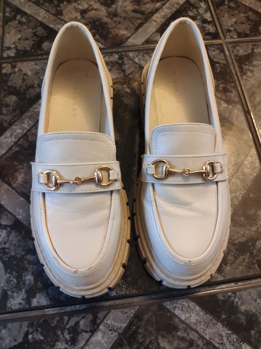 Set mocasini și sandale Nr 37