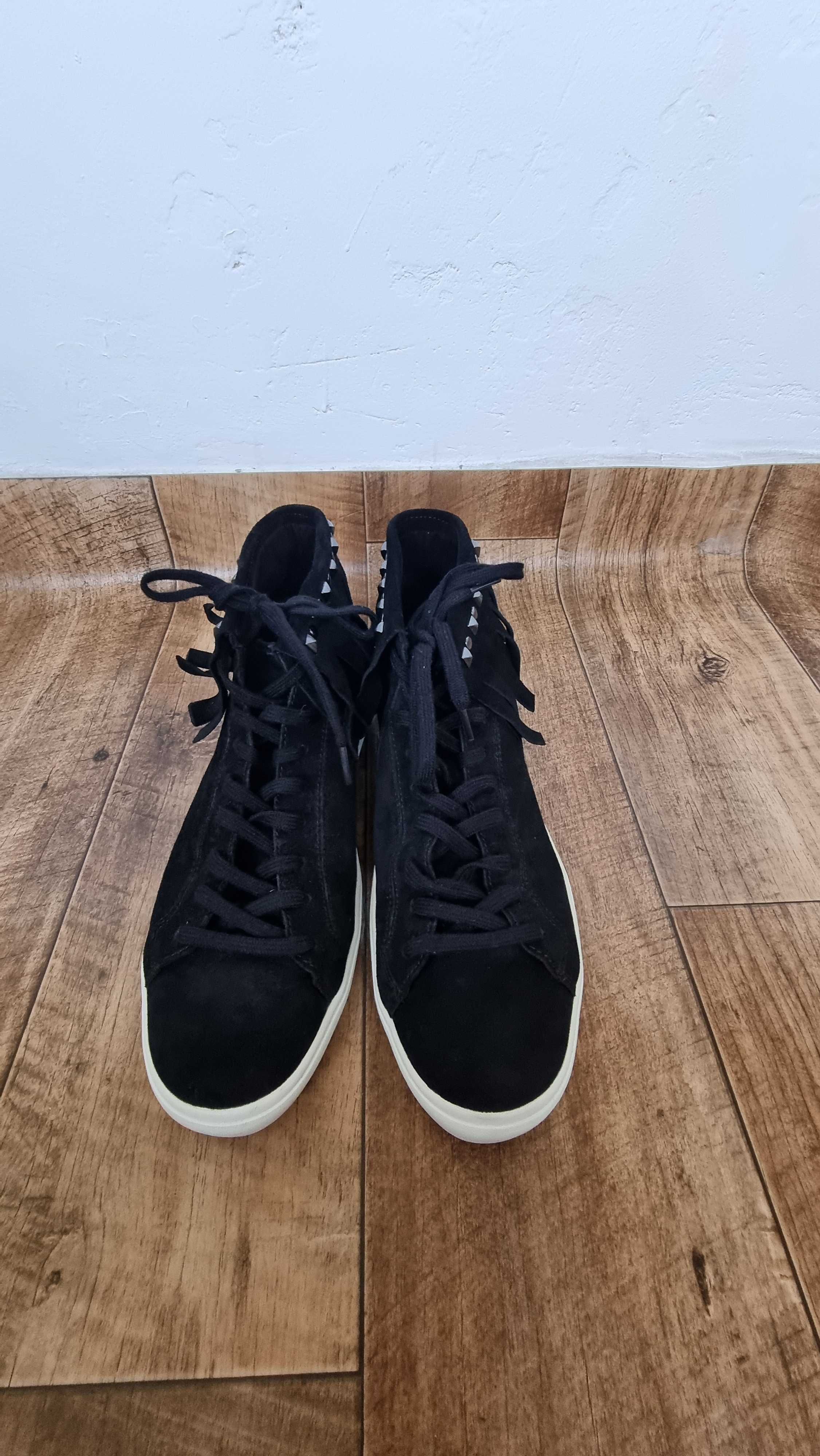 Adidas,New Balance,Mustang,Zara sneackers,различни размери