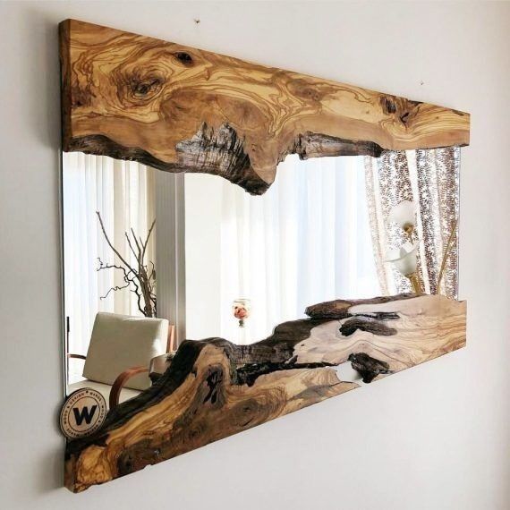 Дизайнерски огледала с елементи от дърво