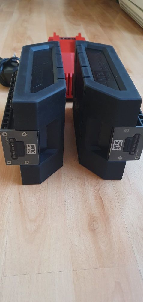 Milwaukee MX FNRG 406,încărcător și acumulatori 6Ah/72V