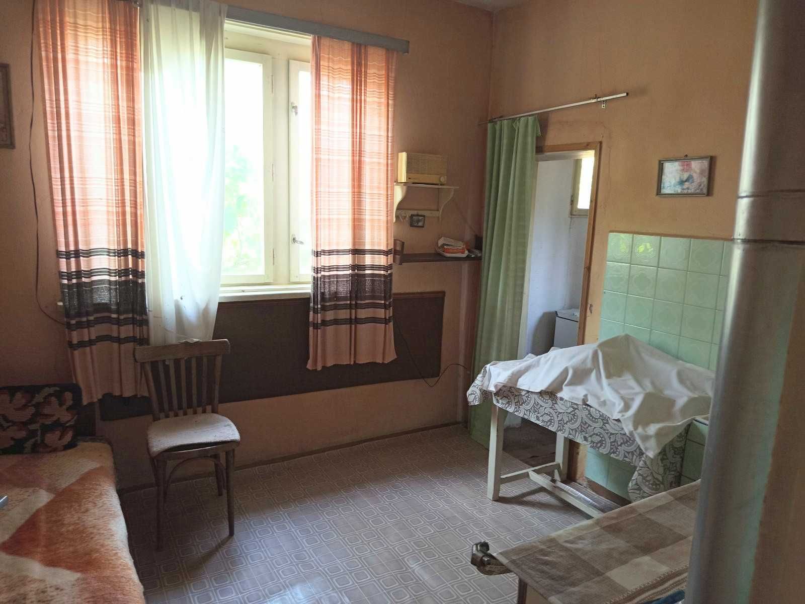 Продава къща в село Хаджидимитрово