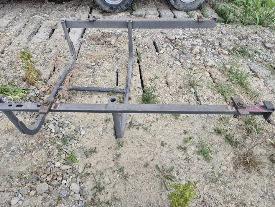 Suport roata rezerva semiremorca