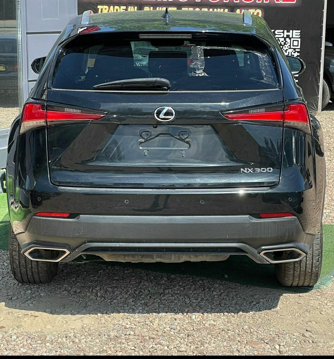 СРОЧНО ПРОДАМ Lexus NX 300, 2018 г.,