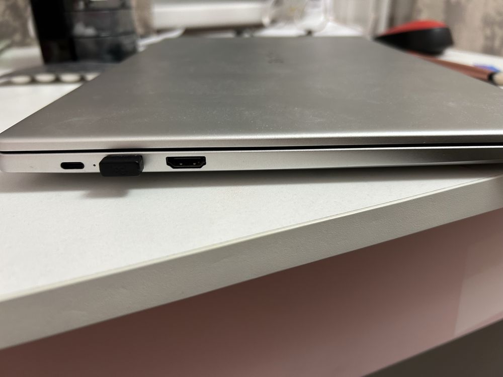 продам ноутбук huawei d15