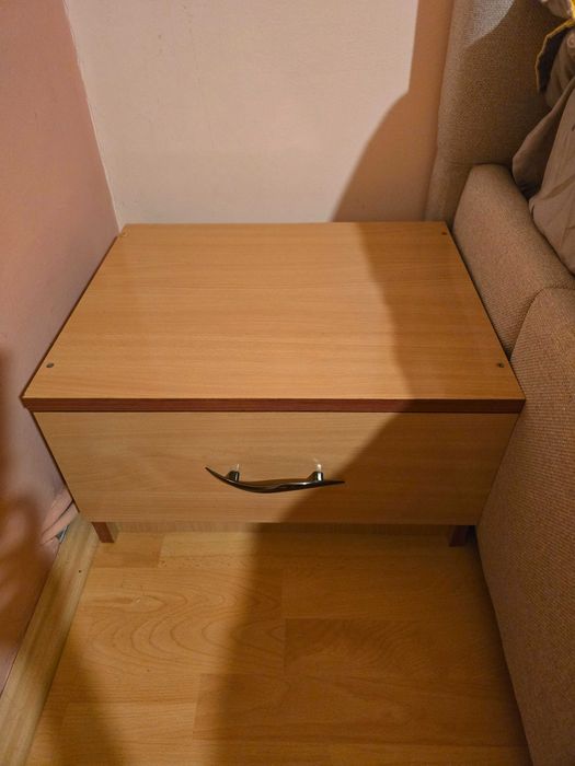 Pat din pal stare foarte buna si saltea,160/200, plus 2 noptiere