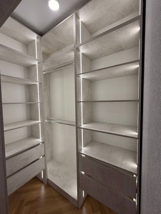 Срочно продается 2в3 ком квартира, ор-р: рядом метро Ташкент, 60 м²