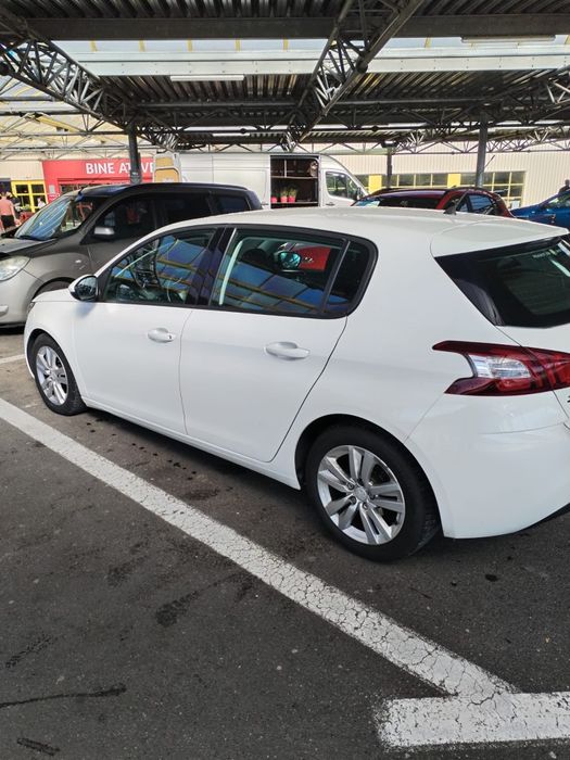 Peugeot 308  1.6 hdi