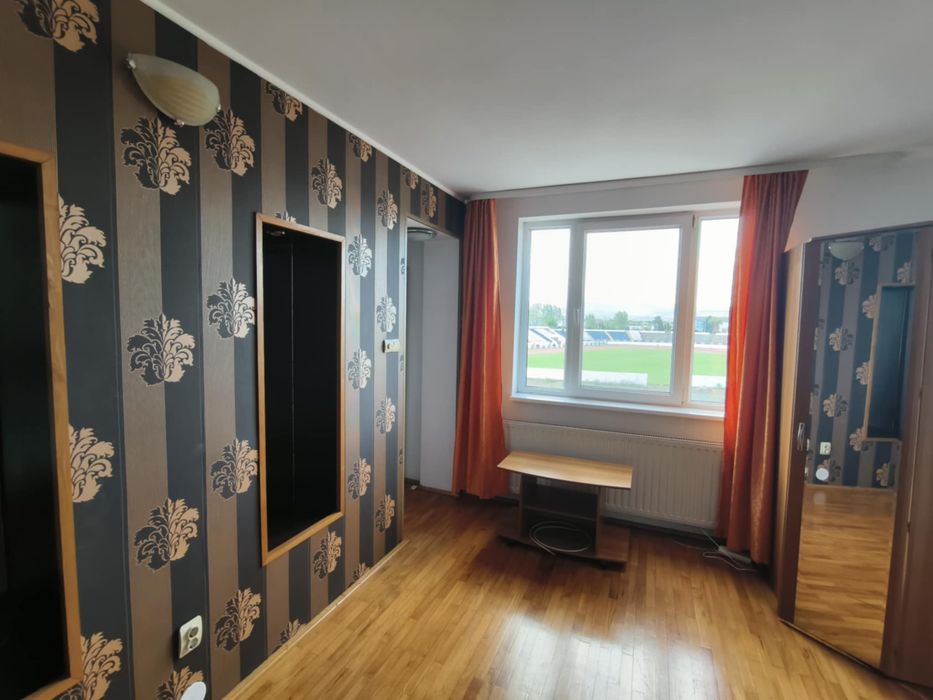 Inchiriez apartament 1 camera, 44mp