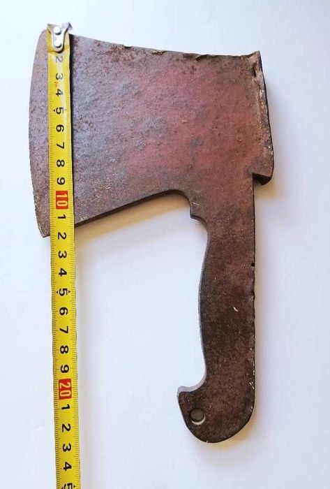 Голям клин/кама за цепене на дърва и сатър