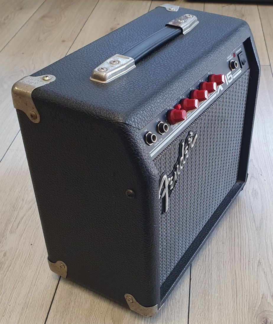 Amanet F28: Amplificator Chitara Fender X-15  15W