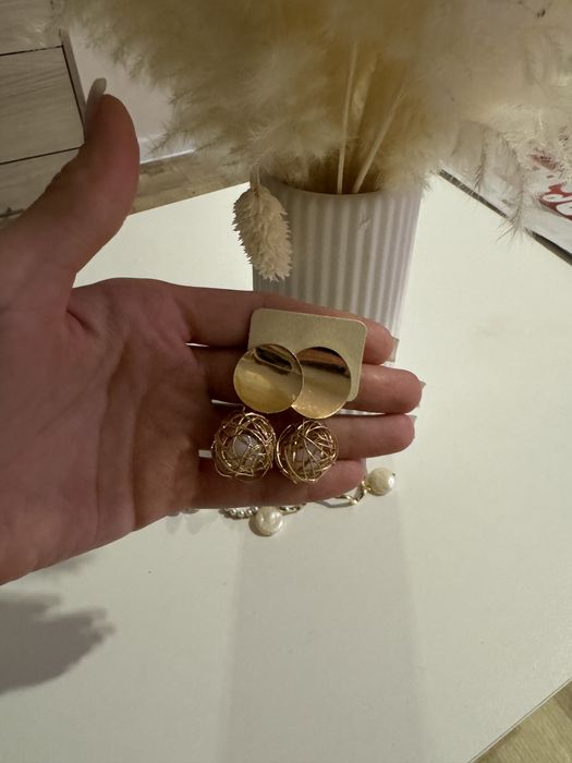 Продам серьги новые