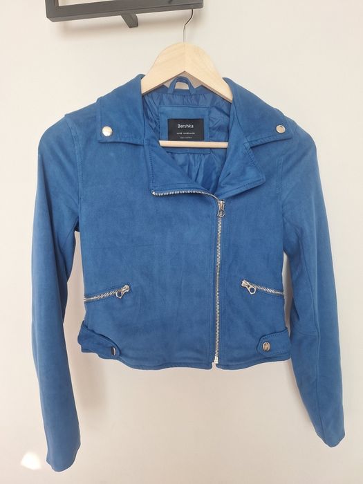 Късо дамско яке Bershka XS