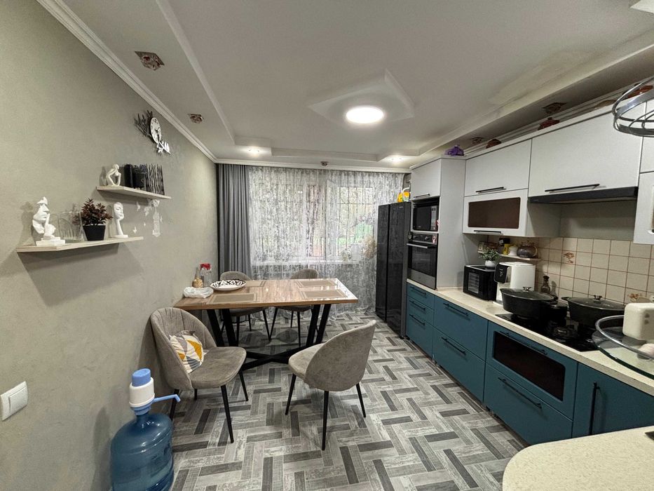 Продается 3-комнатная квартира по улице Муканова (Юго-Восток)