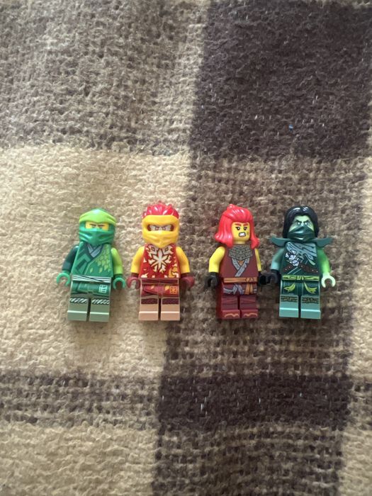 Lego ninjago и star wars фигурки