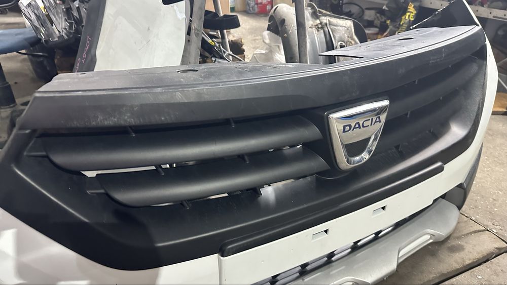 Grila fata Dacia Lodgy Dokker