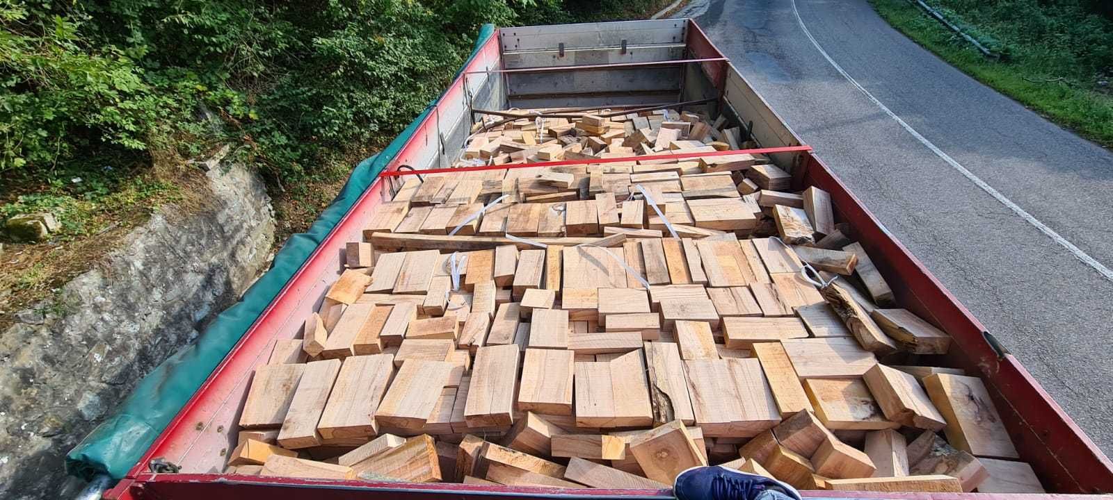 lemn de foc si carbune