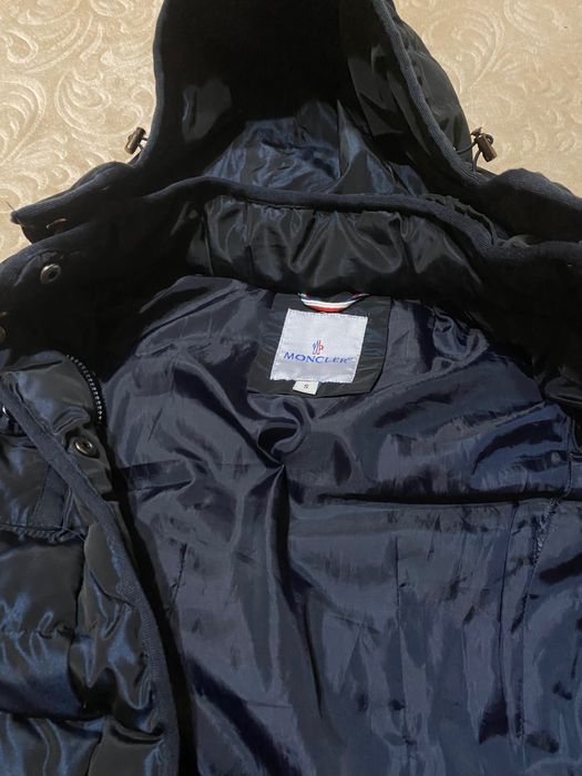 Geacă deosebită cu glugă