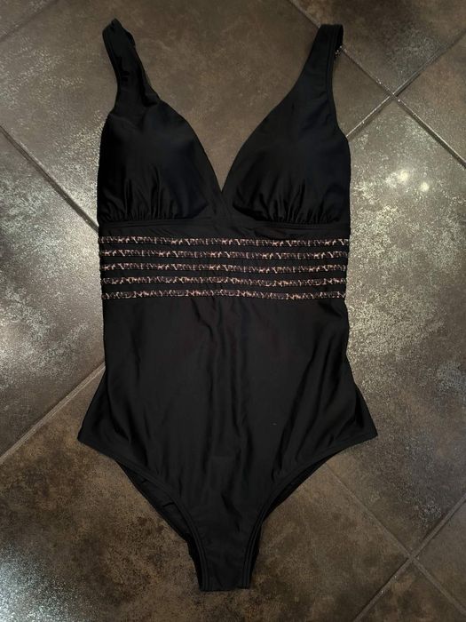 Цял бански Ласкана