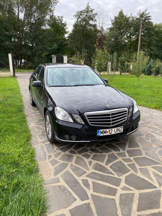 Vând Mercedes-Benz 2011  E200 CDI Cutie automata, 281.000 km
