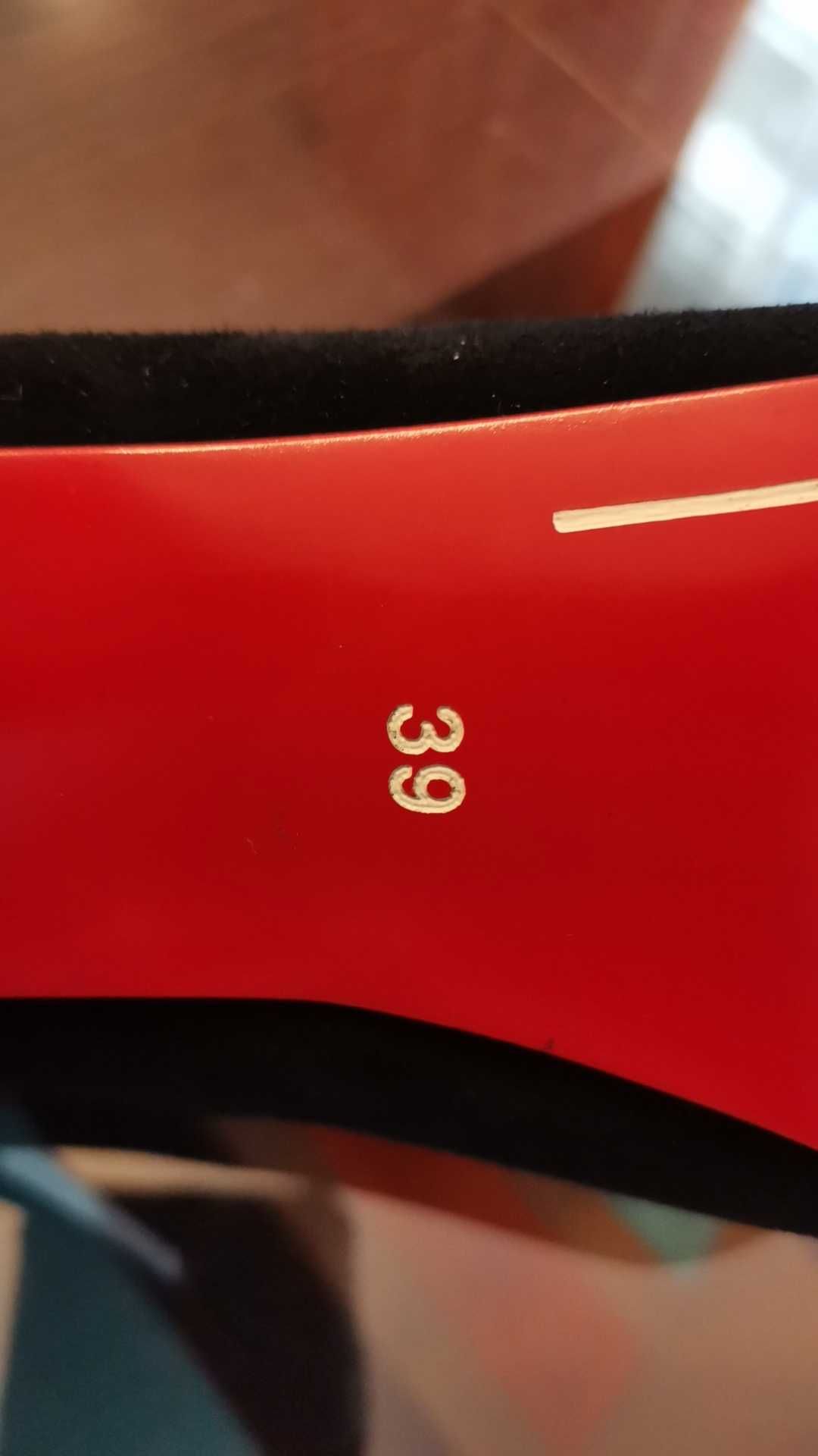 CafeNOIR / Италиански обувки No39 велур с червена подметка