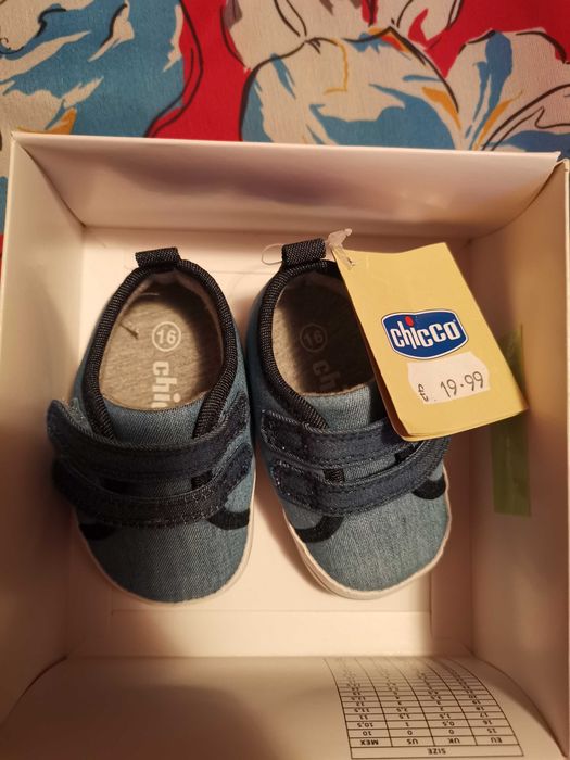 Chicco бебешки обувки за момче