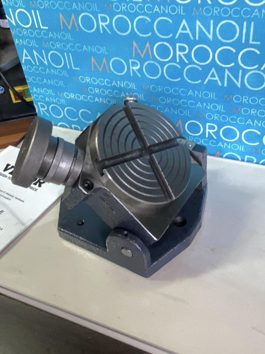 Въртяща маса за струг фреза