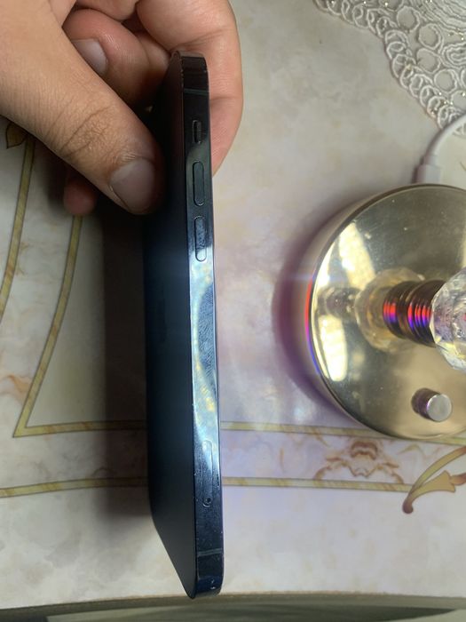 Iphone 12 pro sotiladi