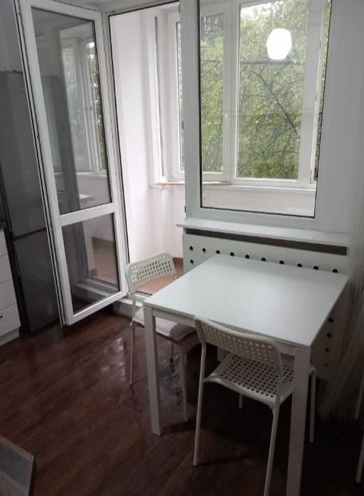 Дава се под наем Тристаен апартамент в София, Изток - 90 кв.м за 850 € - Снимка #2