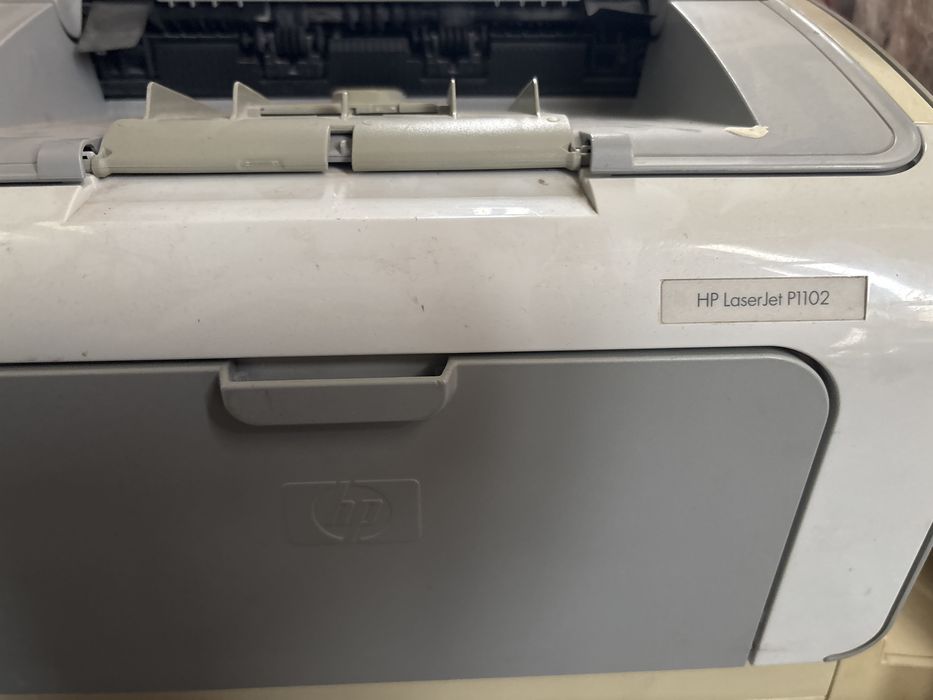Принтер HP LaserJet P1102