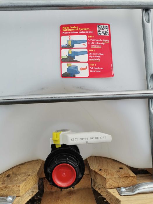 Бидони - 1000л - НОВИ