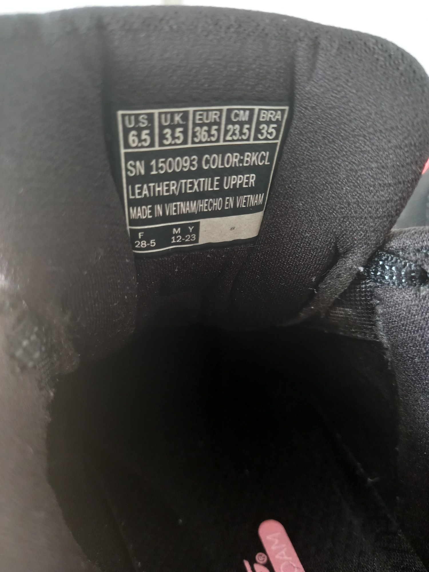 Skechers D’Lux Walker 2.0