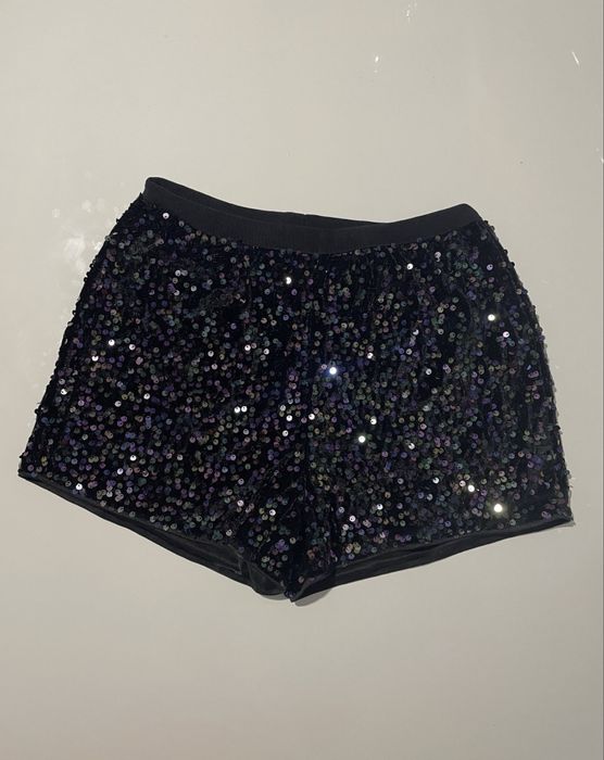 Rochie paiete argintii marime S + cadou pantaloni scurti paiete