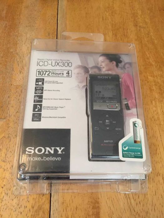 Reportofon dictafon stereo SONY adus din State model ICD-UX300 black